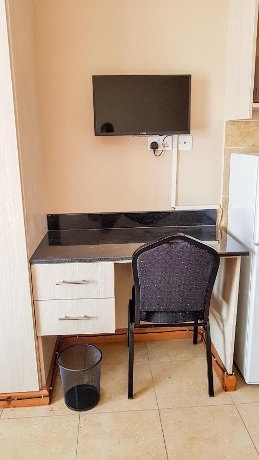 Nairobi West Suites Экстерьер фото